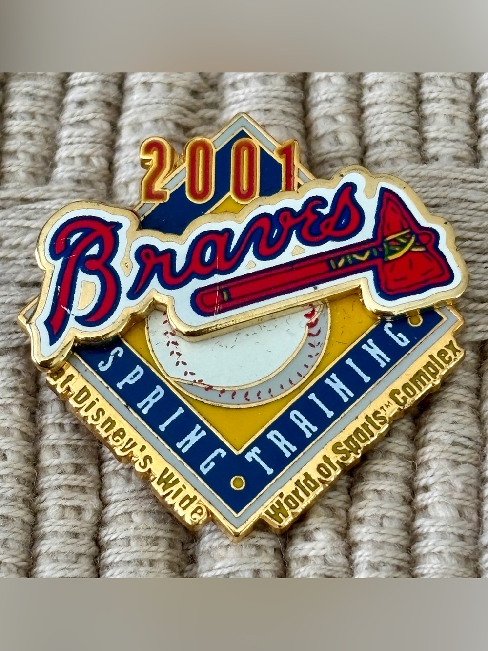 ATLANTA BRAVES x DISNEY 2001 Wide World of Sports Spring Training Pin